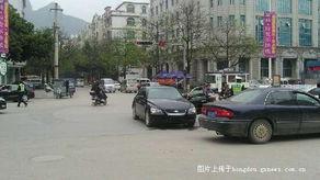 杞县建设路车祸最新爆料,悲剧现场细节披露，调查深入进行中